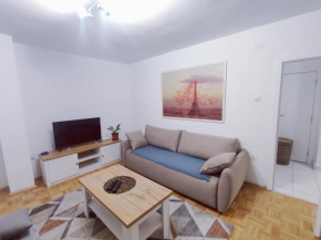 Domenica Apartment